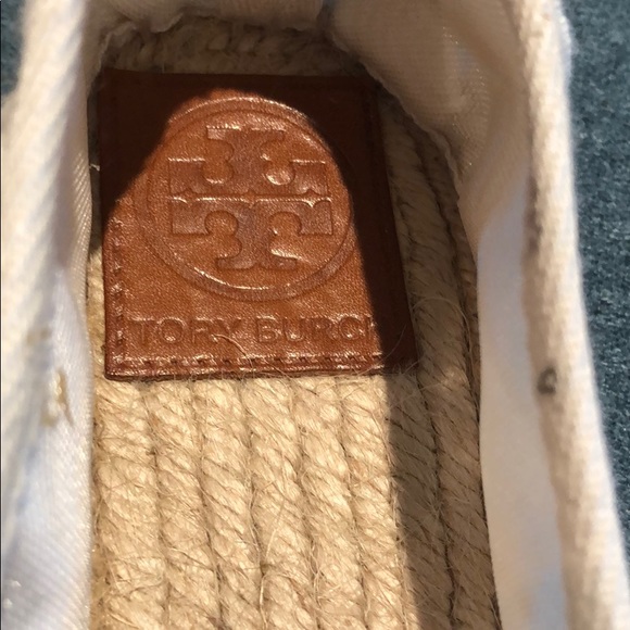 Tory Burch Darian Guipure Lace Flower Espadrilles! - Picture 5 of 8